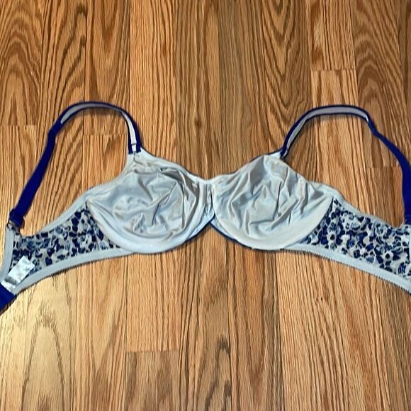 Wacoal Cheetah Print Blue print Underwire Bra, unlined, 34D - Picture 4 of 6